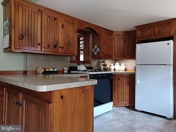 5th image of 5762 Northeimer Rd
