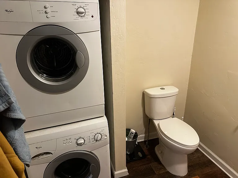 101 E Hosmer St #1 — Photo 6