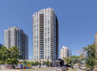 1111 10th St SW #1301, Calgary, AB T2R 1E3