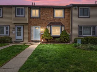 38086 Carolon Blvd, Westland, MI 48185