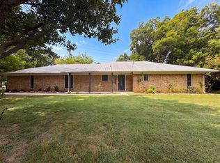 5204 Camino Dos Lagos Dr, Sherman, TX 75090