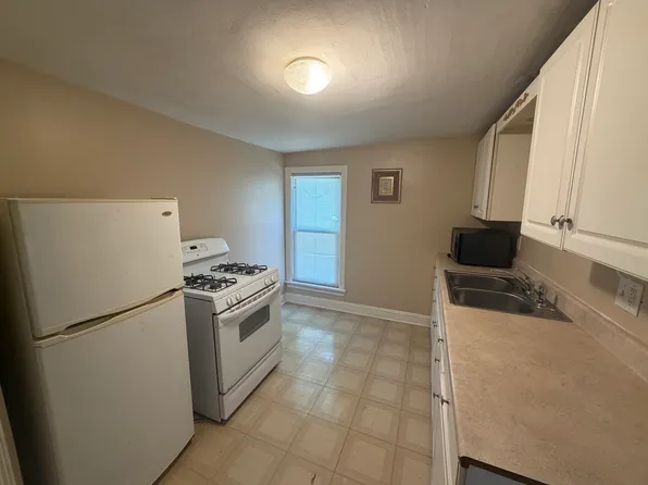 702 E 3rd St #4, Monroe, MI 48161