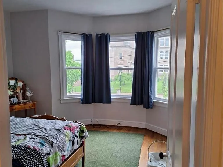 1114 Linden St — Photo 5