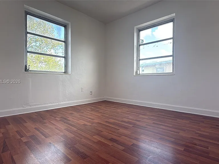 133 NW 43rd Pl #B — Photo 20