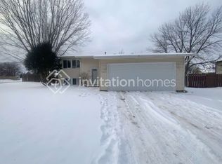 7081 Quantico Ln N, Maple Grove, MN 55311