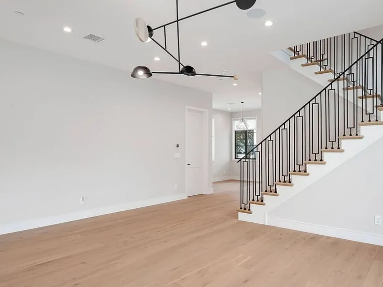 1728 S Shenandoah St — Photo 8