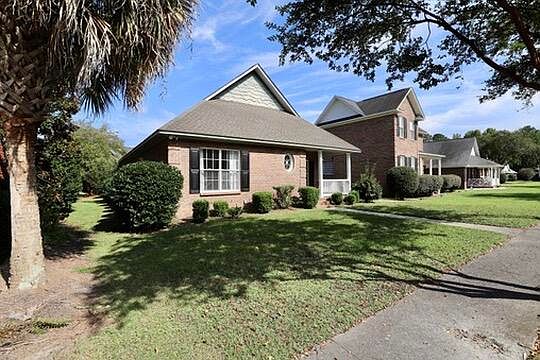 2nd image of 3192 Mayflower Ln