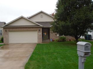 231 S Schroeder Rd, Muncie, IN 47304