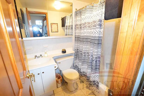 Rented by City Stop Realty | media 23