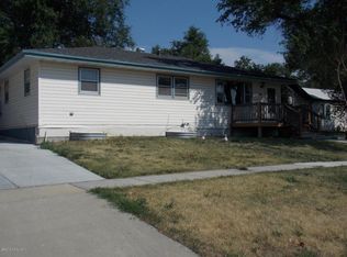 909 Richards Ave, Gillette, WY 82716