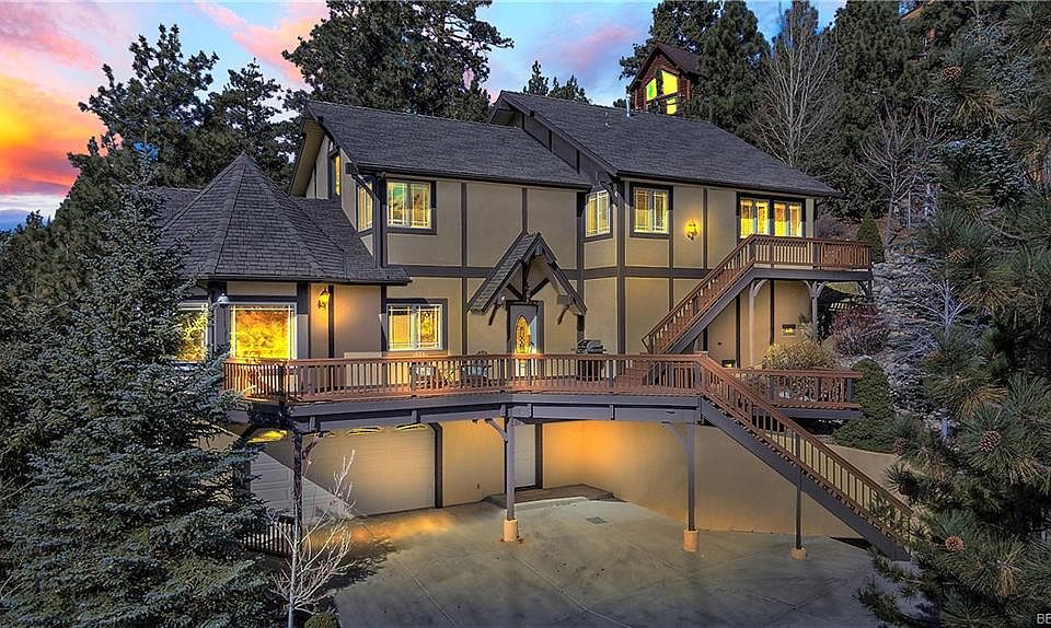 1st image of 877 Menlo Dr