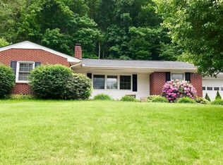 695 W Fulton St, Wytheville, VA 24382