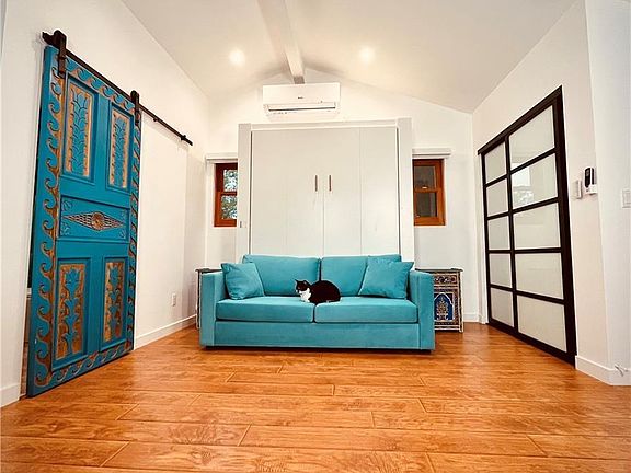 3rd image of 23735 Tiara St