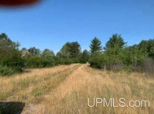 13.75 Rd & M5 Ln, Escanaba, MI 49829