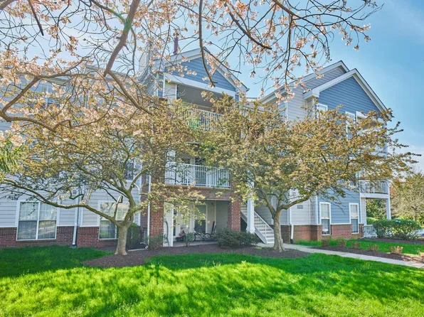 21033 Timber Ridge Ter APT 201, Ashburn, VA 20147