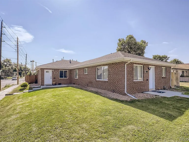 3456 N Harrison St — Photo 1