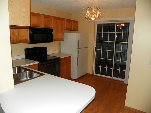 4th image of 719 Mariner Way