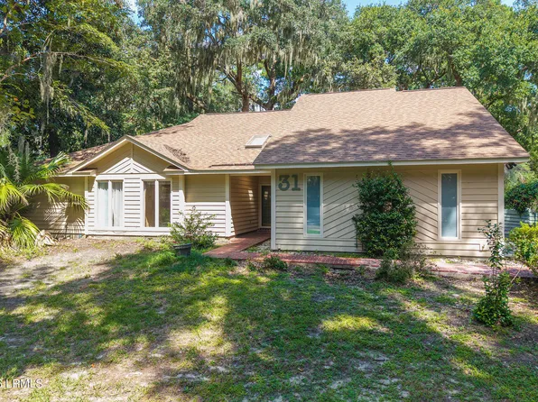 31 Chesterfield Lake Drive, Beaufort, SC 29906