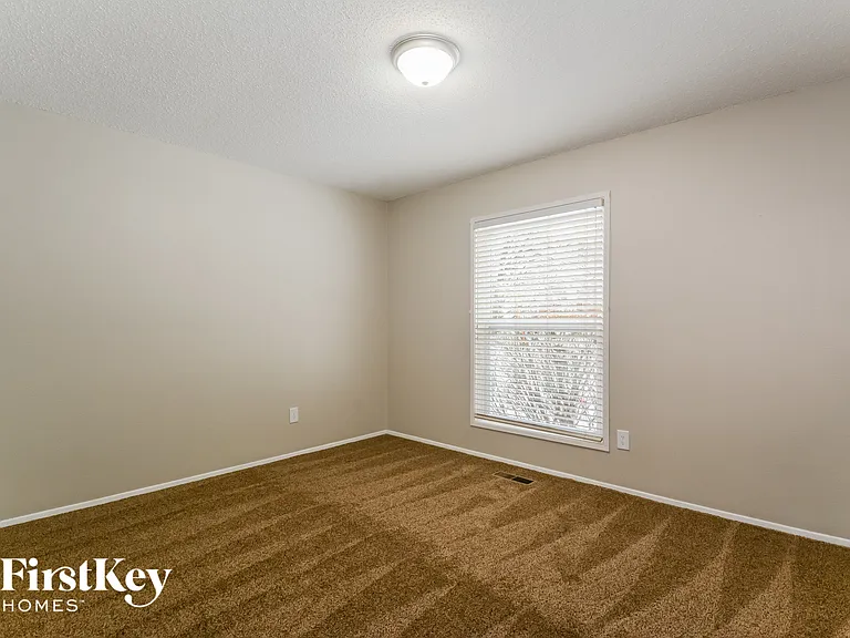 15721 Hill House Rd — Photo 11