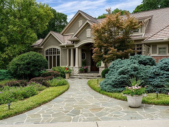 3rd image of 1941 Amys Ridge Ct