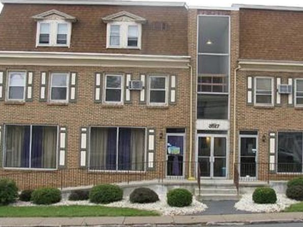 3517 Walnut St #9