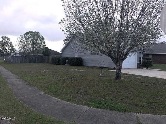 3rd image of 14244 Sweetgum Ct