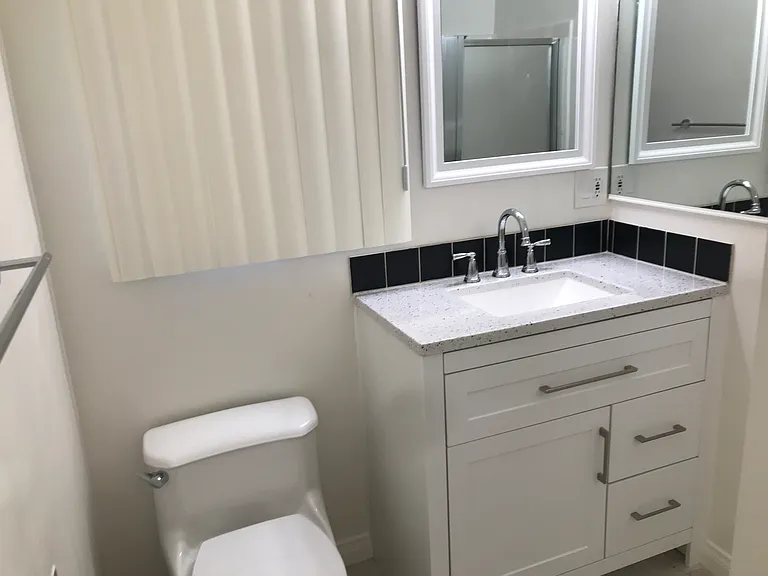 1815 N Beverly Glen Blvd — Photo 8