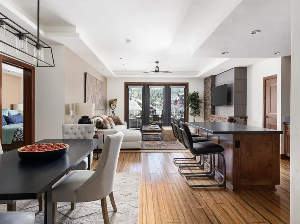 (undisclosed Address), South Lake Tahoe, CA 96150