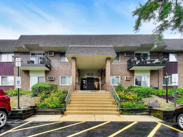 3425 83rd St APT D18, Woodridge, IL 60517
