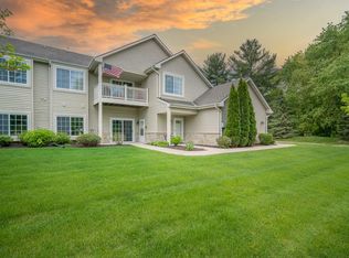 21890 N Weather Edge Cir #H, Lannon, WI 53046