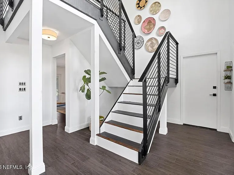 14352 Crystal Cove Dr S — Photo 4