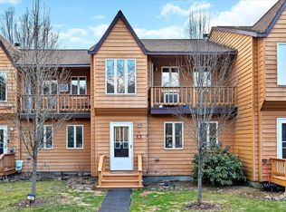 9 Glenwood Townhouse Rd #TOWNHOUSE, Round Top, NY 12473