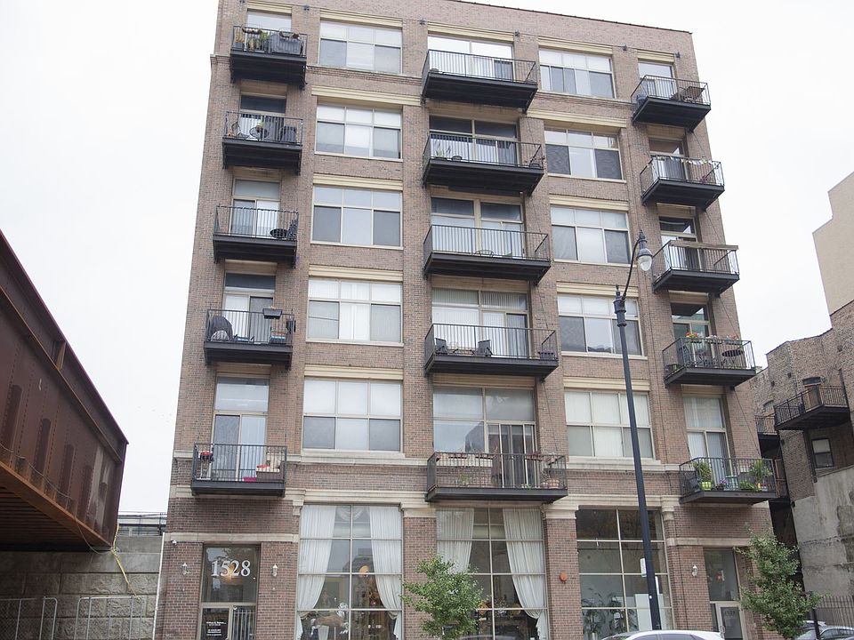 1st image of 1528 S Wabash Ave APT 305