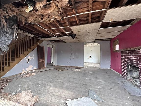 3rd image of 15205 Beaver Pike