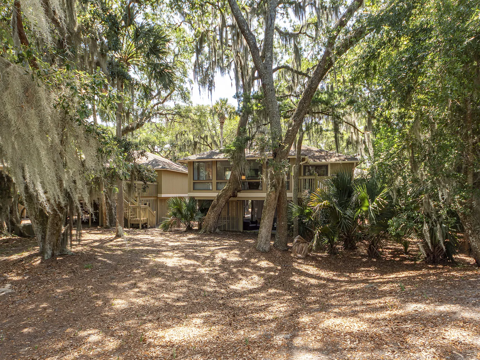 3 bed, 1600 sqft, $5,000 — Photo 4