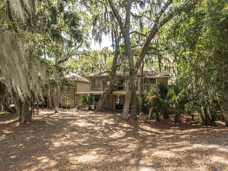 1136 Summerwind Ln — Photo 4