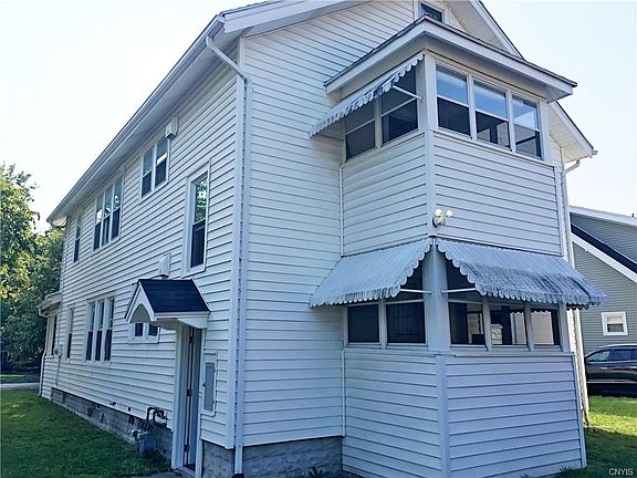 3rd image of 1200 Valley Dr #2