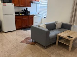 1217 Race St APT 3, Philadelphia, PA 19107