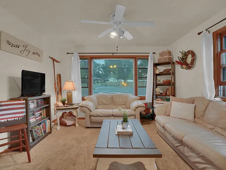 4002 Mallow Rd #A — Photo 6