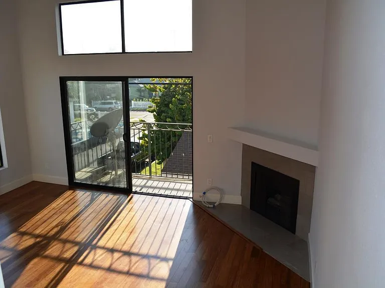 2491 Purdue Ave #201 — Photo 13