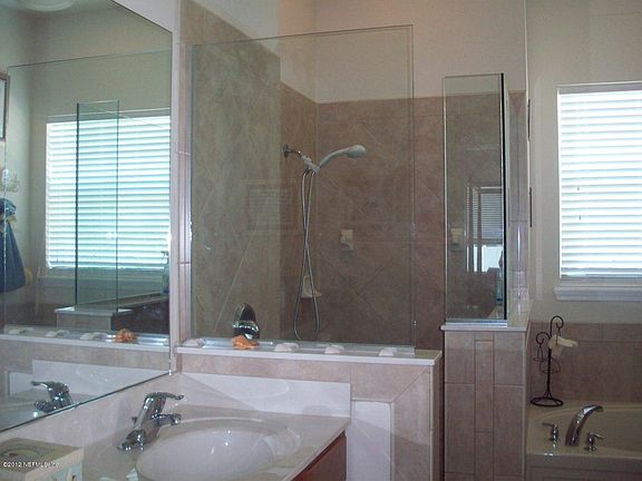 5th image of 4024 S VICTORIA LAKES
