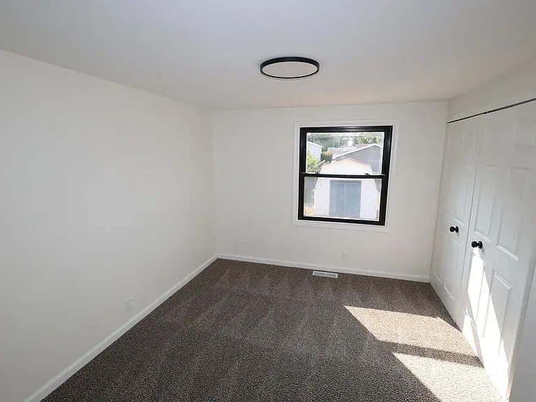1845 Hass Dr — Photo 7