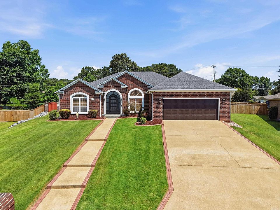 1st image of 5053 Silver Oak Dr