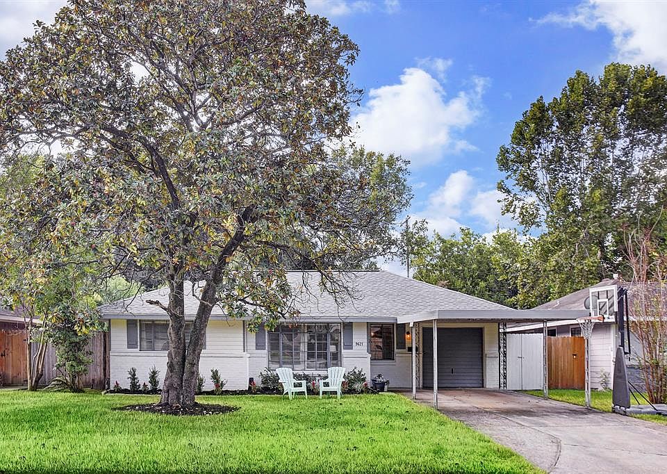 1st image of 9621 Pine Lake Dr