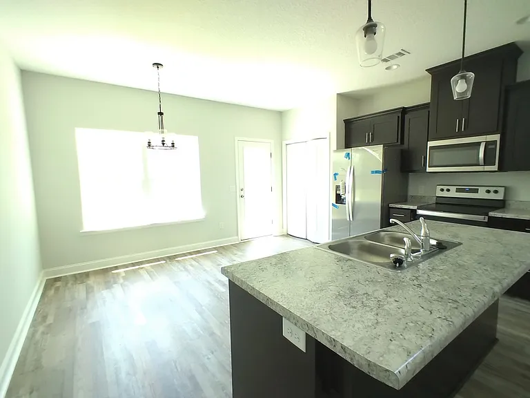 126 Ironwood Dr — Photo 5