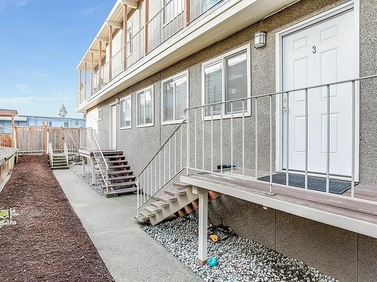 10317 Midvale Ave N #6 — Photo 12