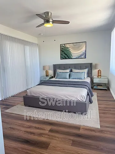 302 W Queen St Photo 1