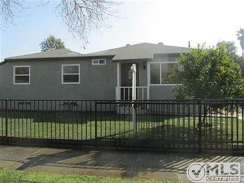 2nd image of 8126 Noble Ave