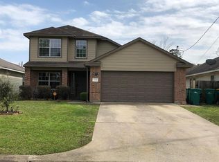 2218 Shady Tree Ln, Conroe, TX 77301