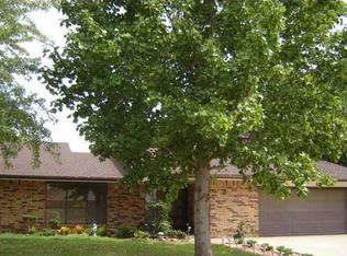 1003 Northbrook Ave, Edmond, OK 73034